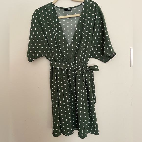 SHEIN Dresses & Skirts - SHEIN dark green & white polka dot dress